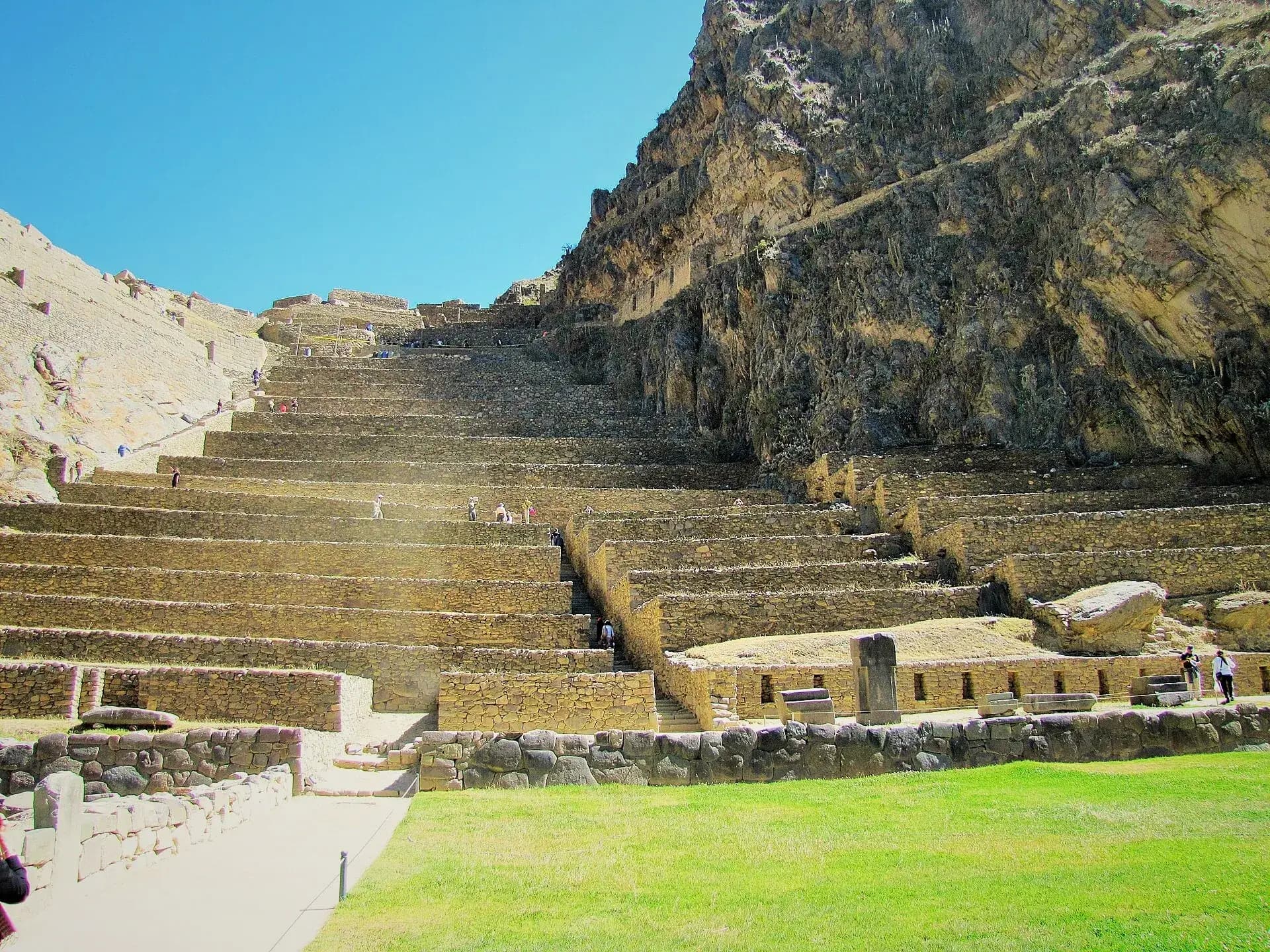 Inca terraces and buildings at the fortress of Ollantaytambo